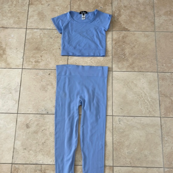 Workout Set - Picture 1 of 3